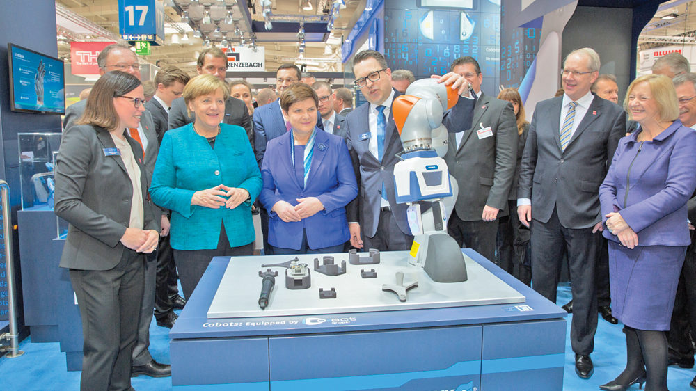 SCHUNK wins Hermes Award at Hannover Messe